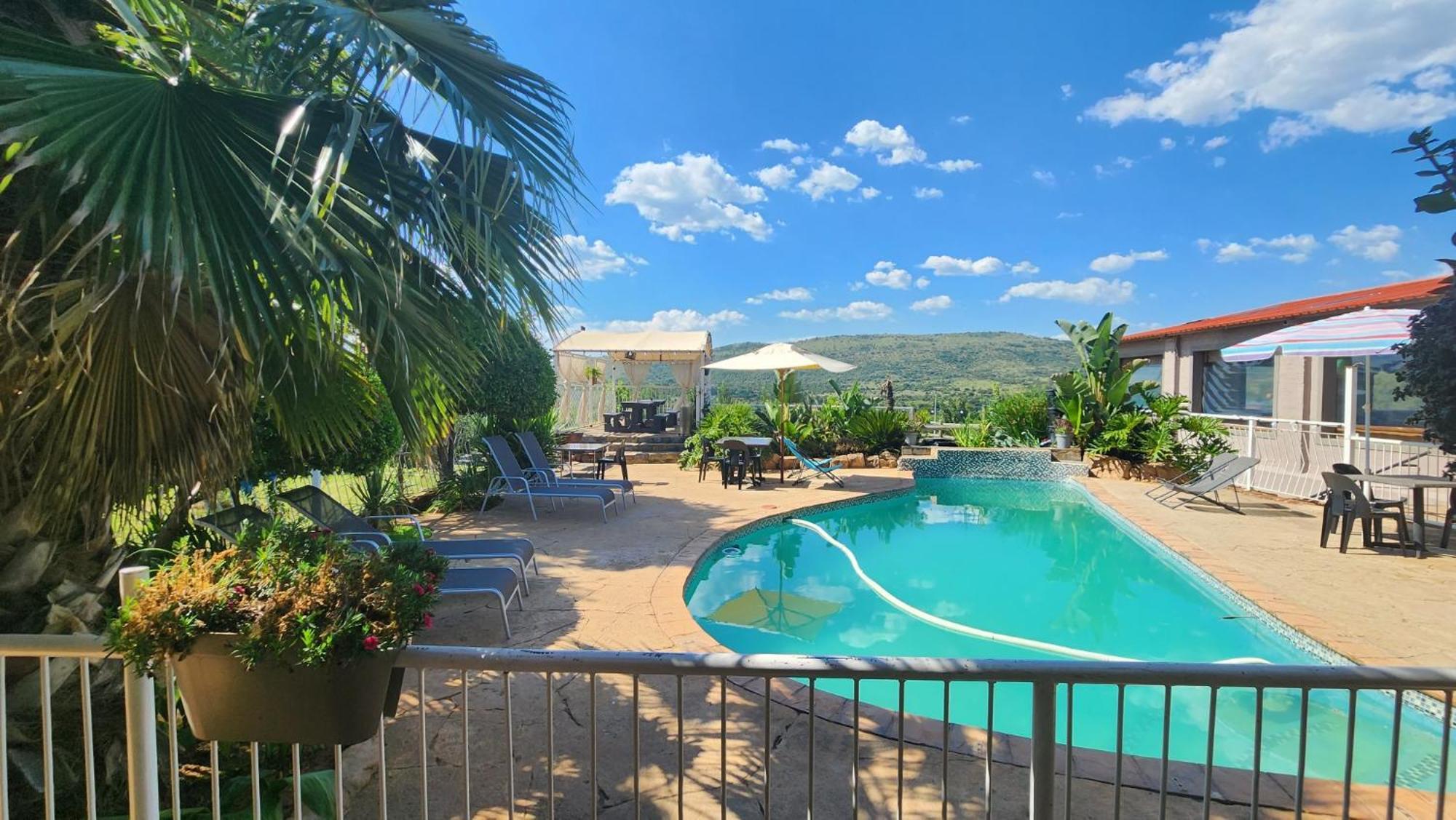 Koi Inn Hartbeespoort Bagian luar foto